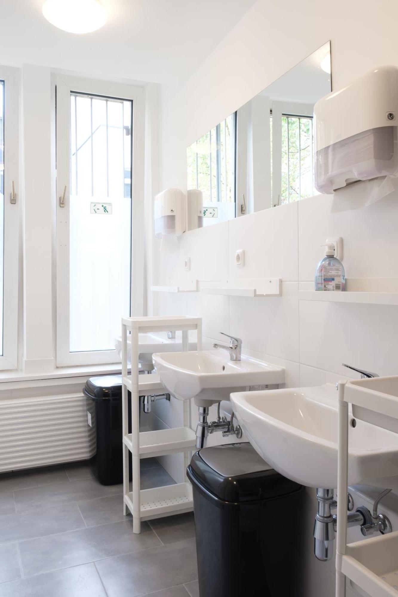 Hostel Maru Living C9 Köln Ngoại thất bức ảnh